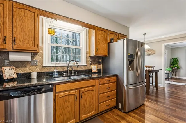 $429,900 | 5220 Bridge Pointe Drive, Clemmons, NC 27012