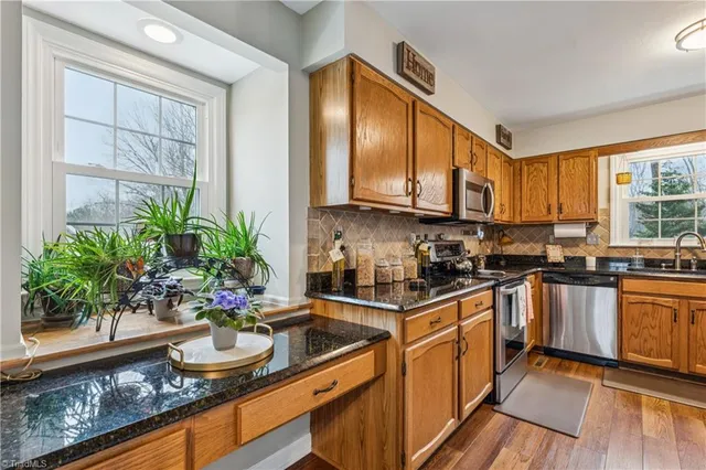 $429,900 | 5220 Bridge Pointe Drive, Clemmons, NC 27012