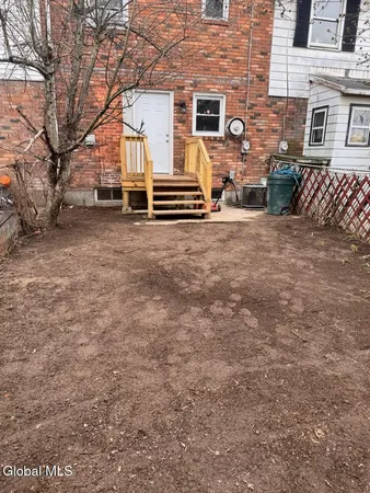 $2,200 | 285 Mt Hope Drive, Albany, NY 12202