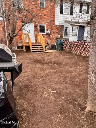 $2,200 | 285 Mt Hope Drive, Albany, NY 12202