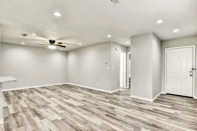 $1,350 | 925 Farmington Road, Howe, TX 75459