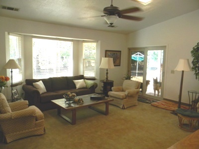 13218 Fernie Way Redding, CA 96003 - Photo 5 of 14 Living Room