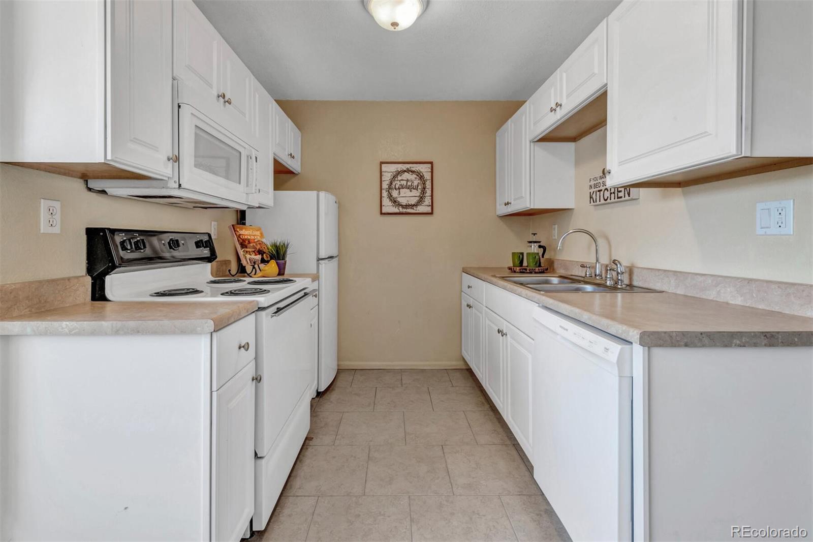 3725 Quail Street, Unit 3 Wheat Ridge, CO 80033 - Photo 9 of 23 Gallery Image 9