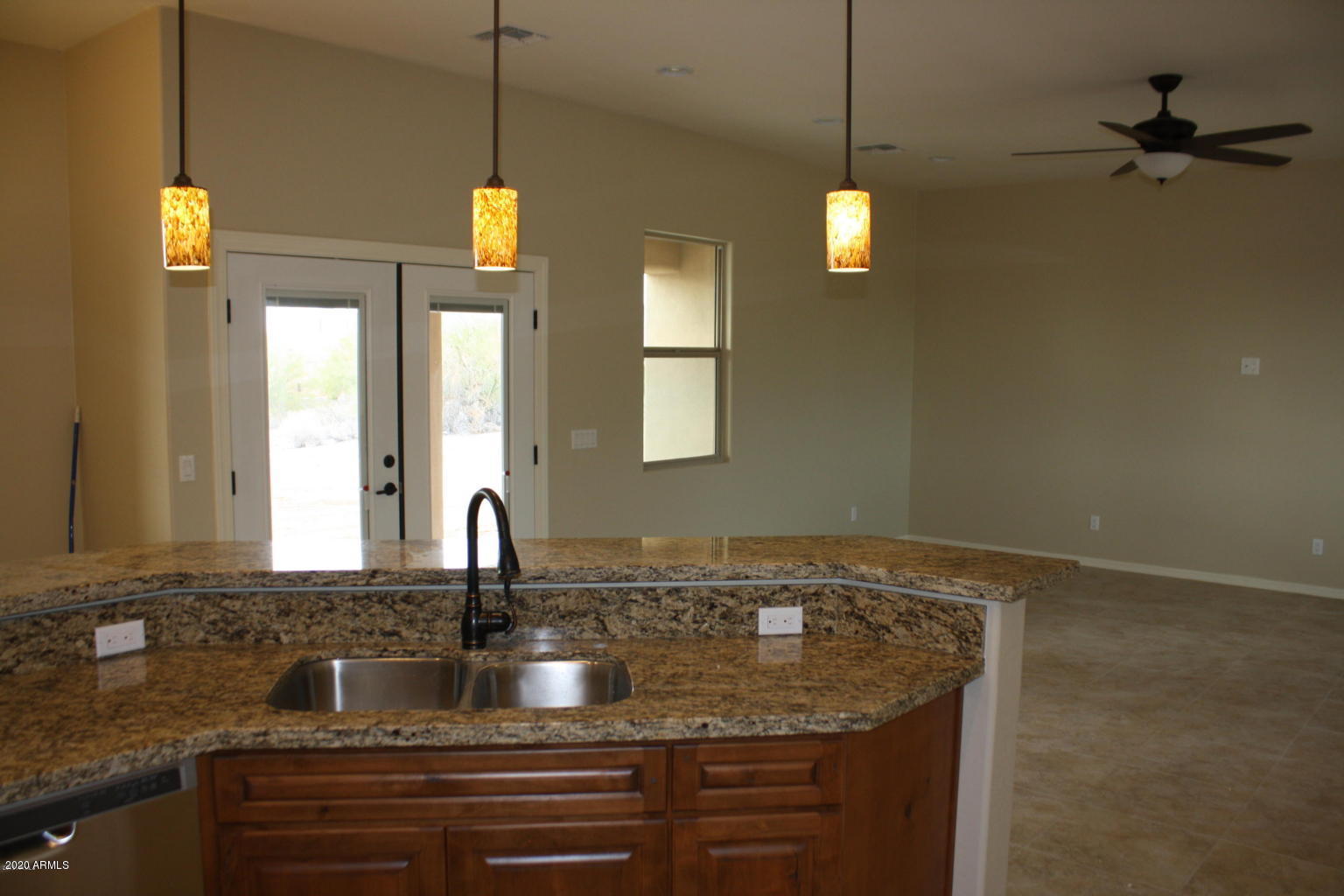 531 South Mountain View Road Apache Junction, AZ 85119 - Photo 4 of 10 20161230064051462234000000-o KITCHEN SIN
