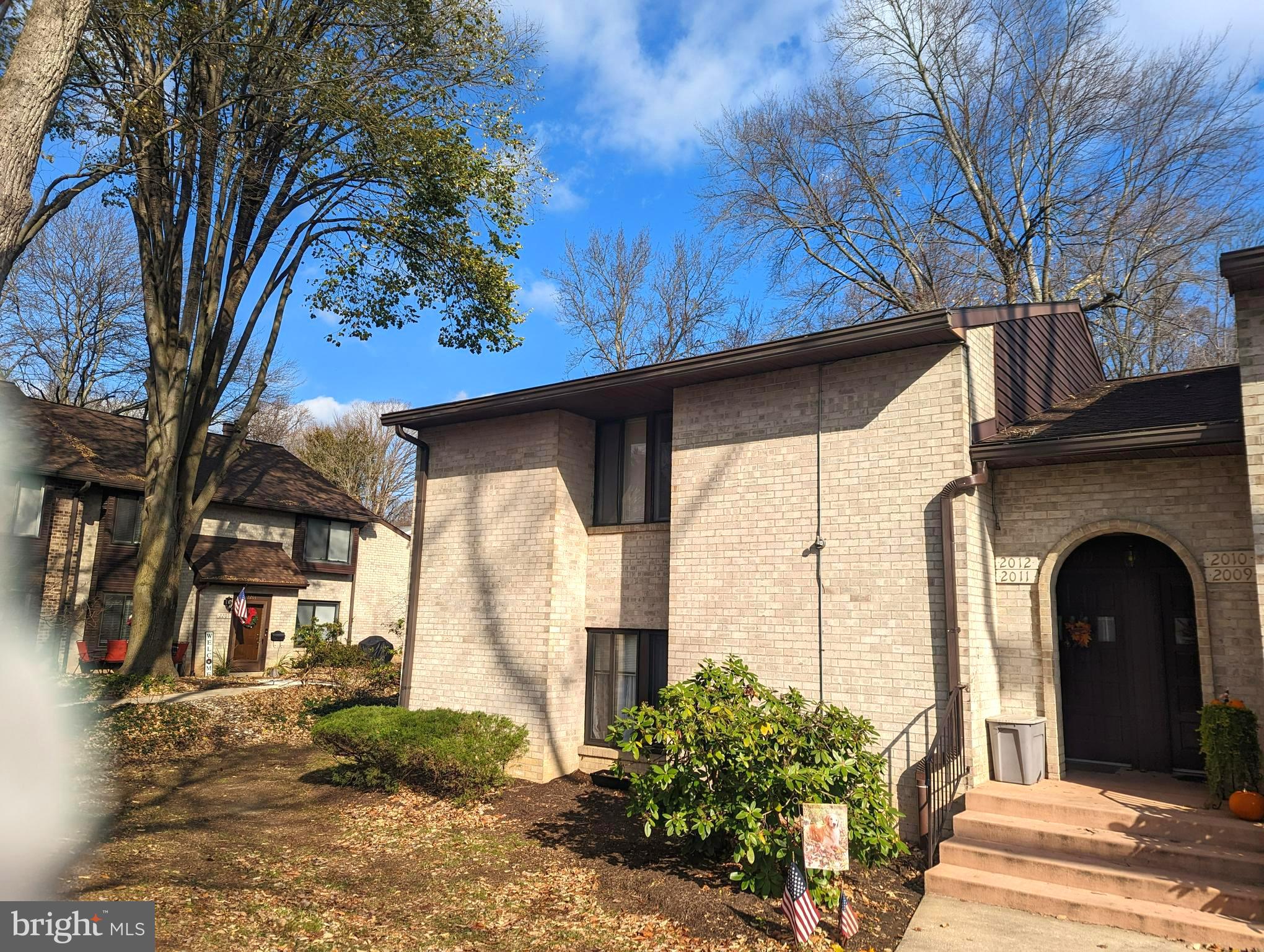 2012 Aspen Circle, Unit 2012UE Springfield, PA 19064 - Photo 2 of 33 Exterior
