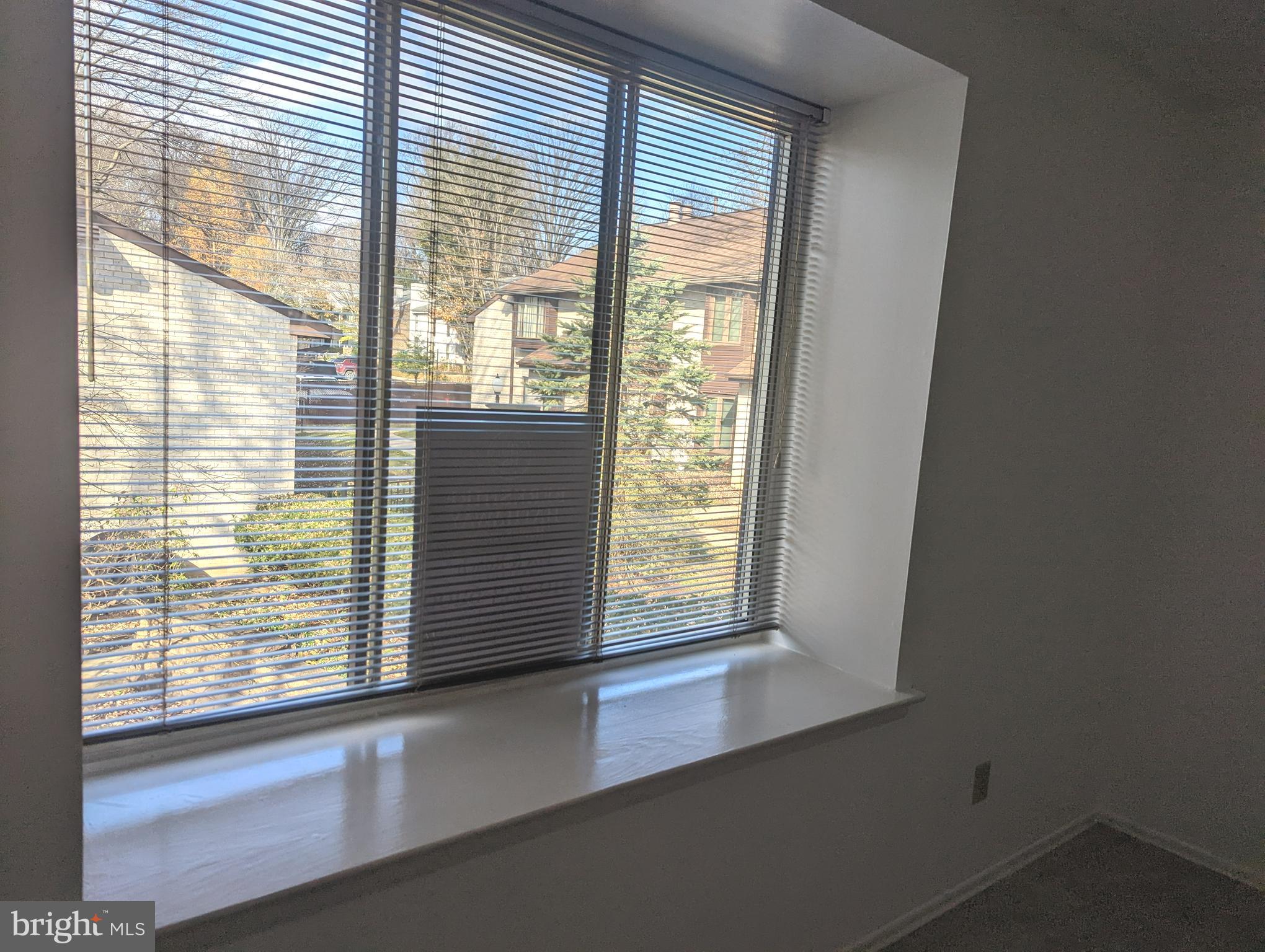 2012 Aspen Circle, Unit 2012UE Springfield, PA 19064 - Photo 28 of 33 Den/ Office