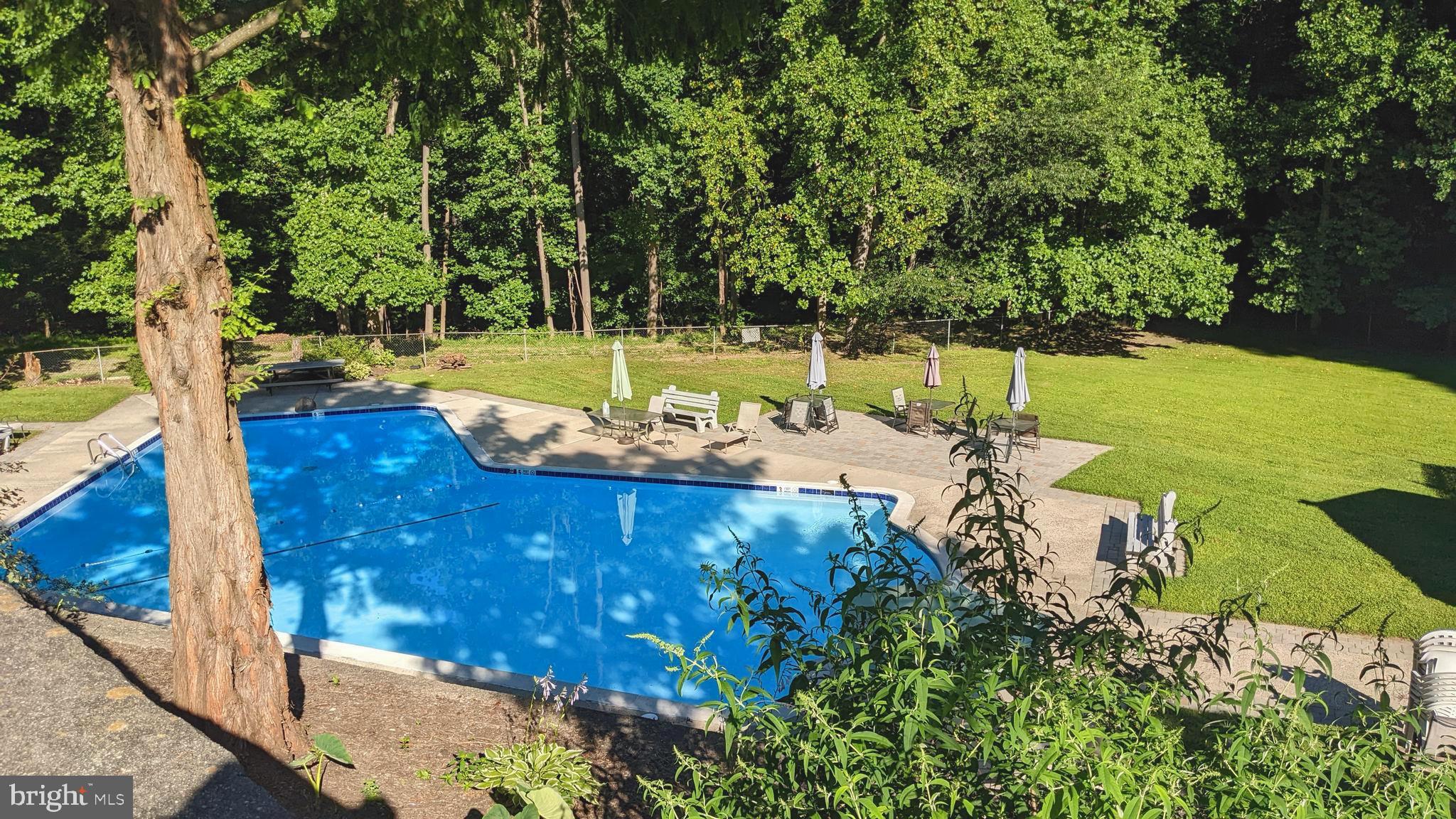 2012 Aspen Circle, Unit 2012UE Springfield, PA 19064 - Photo 32 of 33 Pool