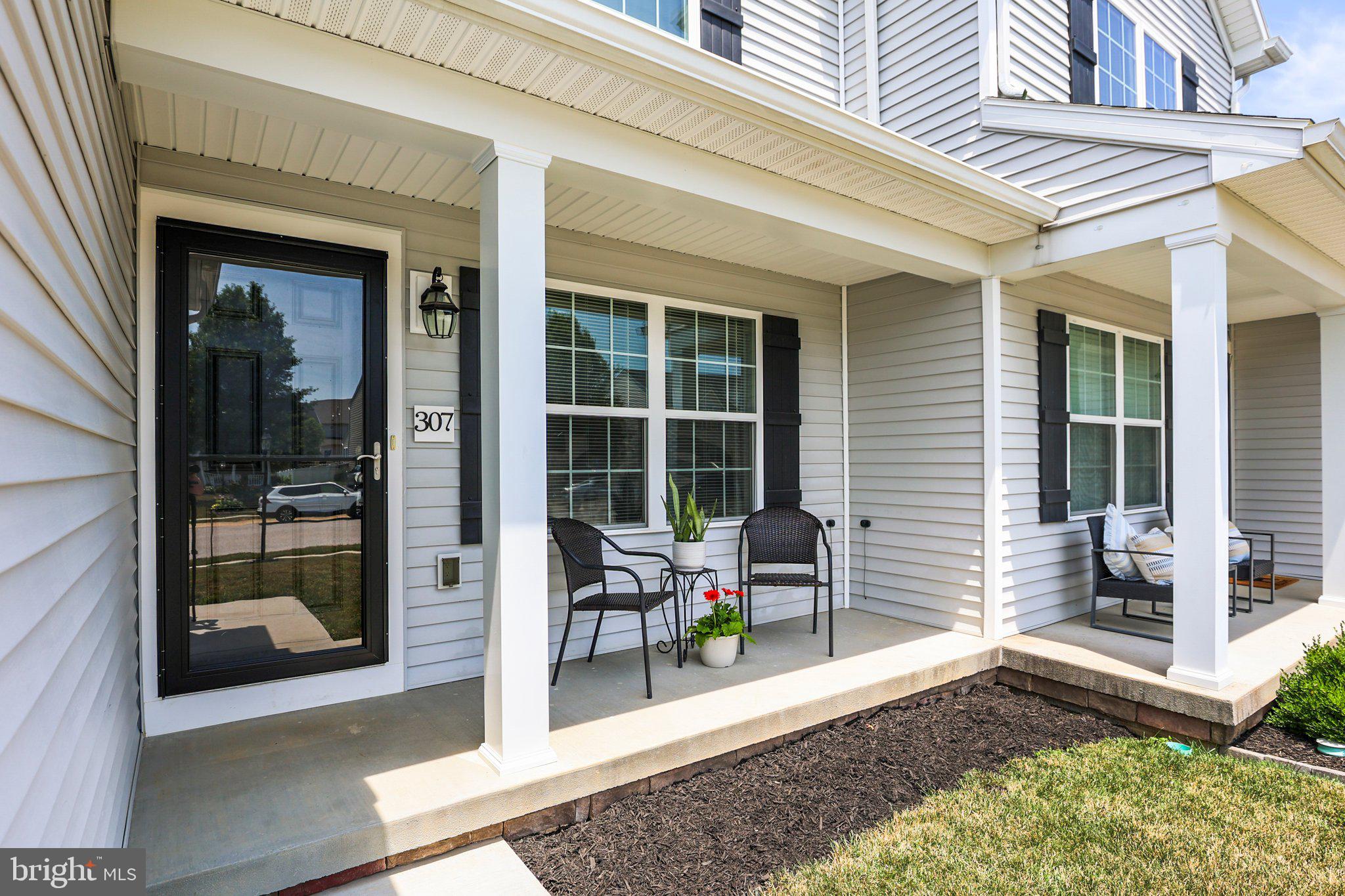 307 Maple Drive Hanover, PA 17331 - Photo 4 of 37