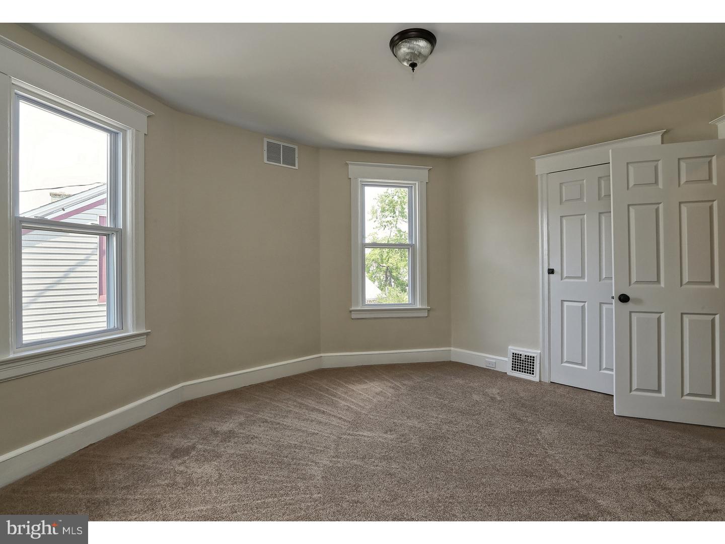 225 Lippincott Avenue Riverside, NJ 08075 - Photo 15 of 25