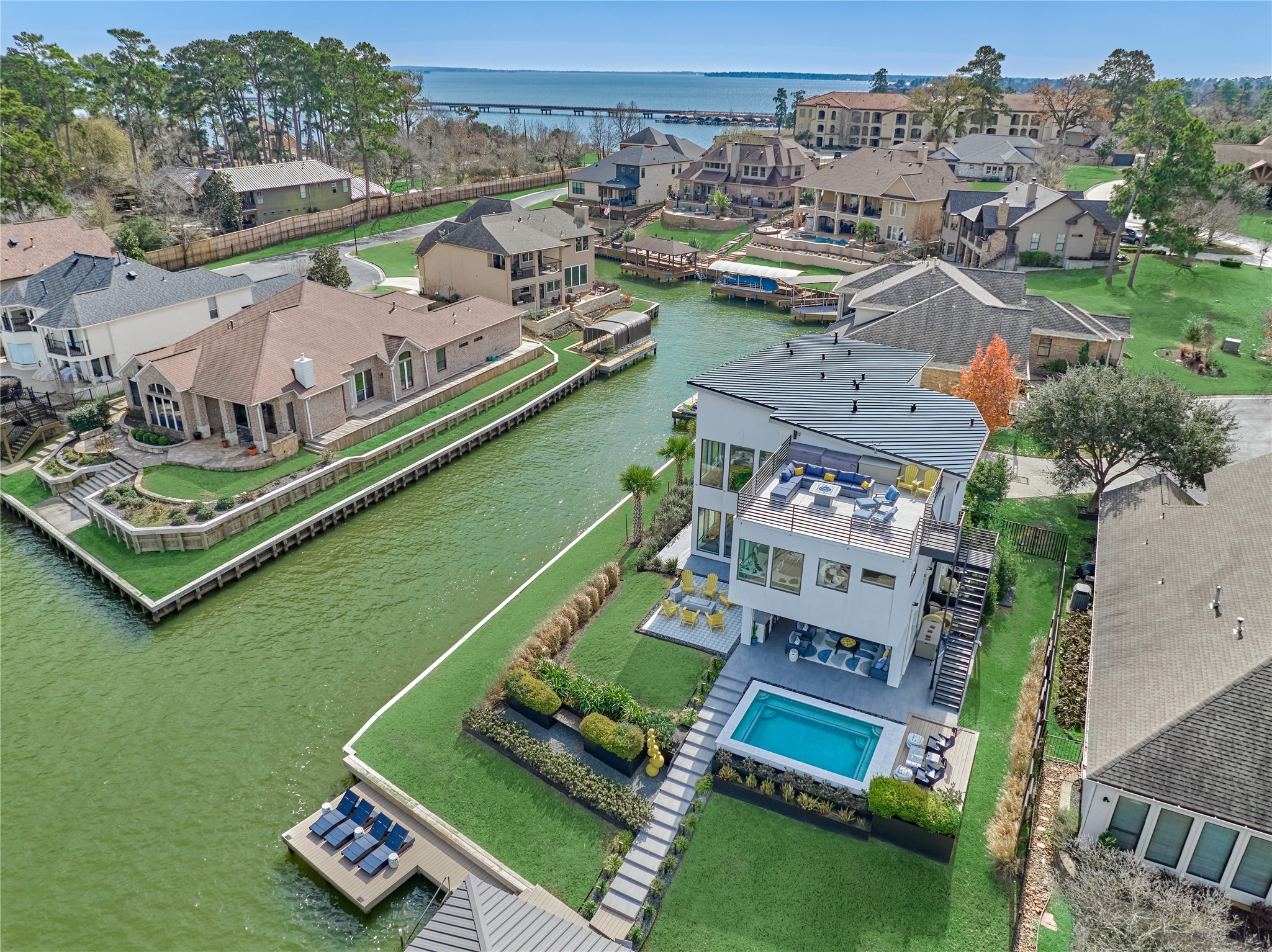 189 Stevinstraat Montgomery, TX 77356 - Photo 47 of 50 Home is set in a protective cove with minimal boat traffic.