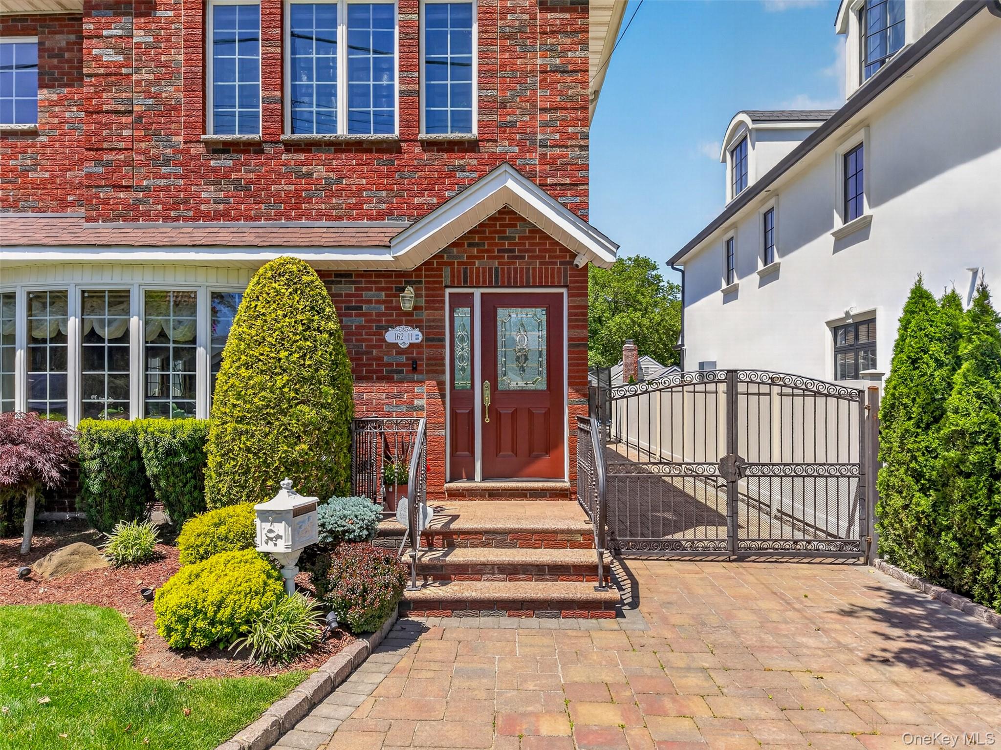 162-11 12th Road Queens, NY 11357 - Photo 3 of 41