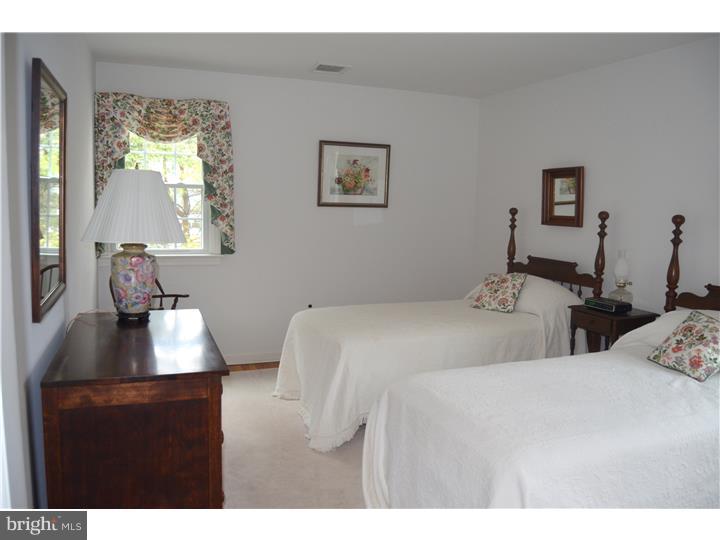 1041 Green Lane Road Malvern, PA 19355 - Photo 19 of 25 Bedroom