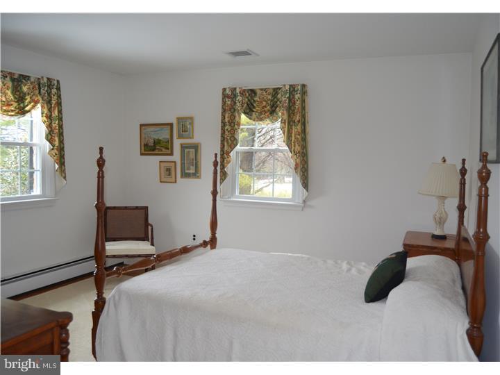 1041 Green Lane Road Malvern, PA 19355 - Photo 20 of 25 Bedroom