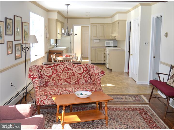 1041 Green Lane Road Malvern, PA 19355 - Photo 8 of 25 Family Room