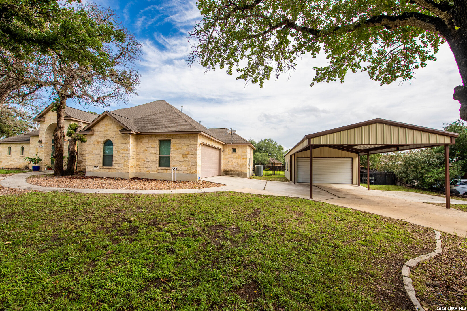 133 Copper Ridge Drive La Vernia, TX 78121 - Photo 6 of 36