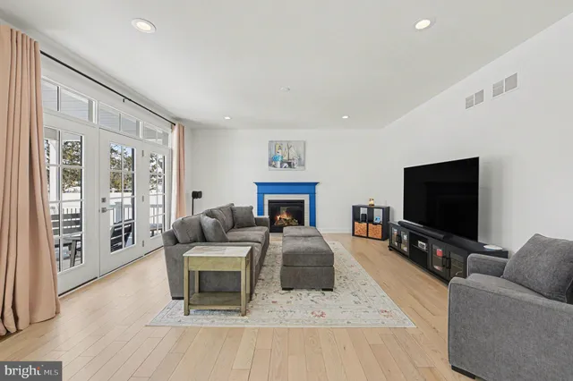 a view of walk in closet