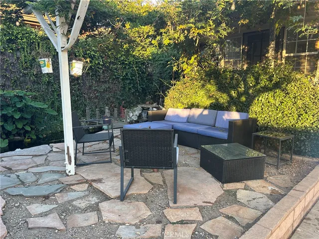 $2,000 | 665 North San Antonio Avenue, Upland, CA 91786