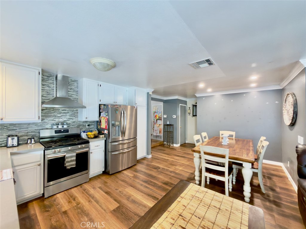 16035 Circle Diamond Road Sylmar, CA 91342 - Photo 11 of 44