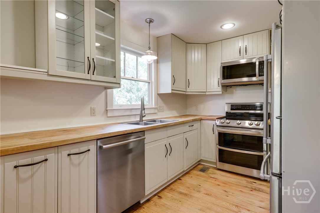145 Hendrix Avenue Athens, GA 30601 - Photo 14 of 47