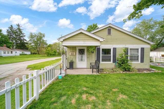 $125,000 | 317 Clark Street, Unit A, Clinton, MI 49236