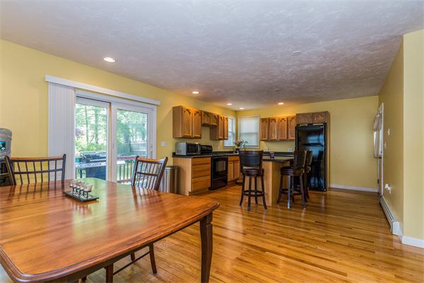 15 Holly Road Holbrook, MA 02343 - Photo 2 of 13