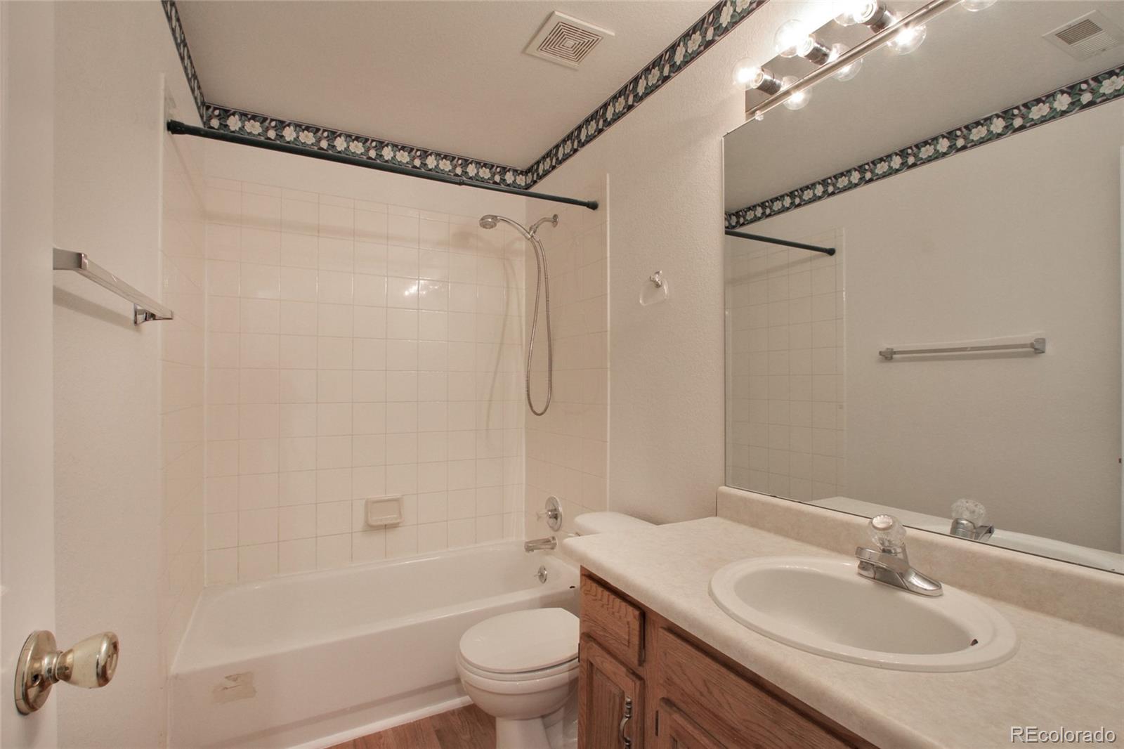 43524 Cr Road Elizabeth, CO 80107 - Photo 5 of 26 Gallery Image 5