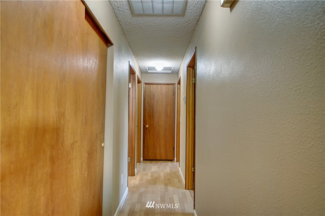 12668 Markwood Road Burlington, WA 98233 - Photo 14 of 28 Gallery Image 14