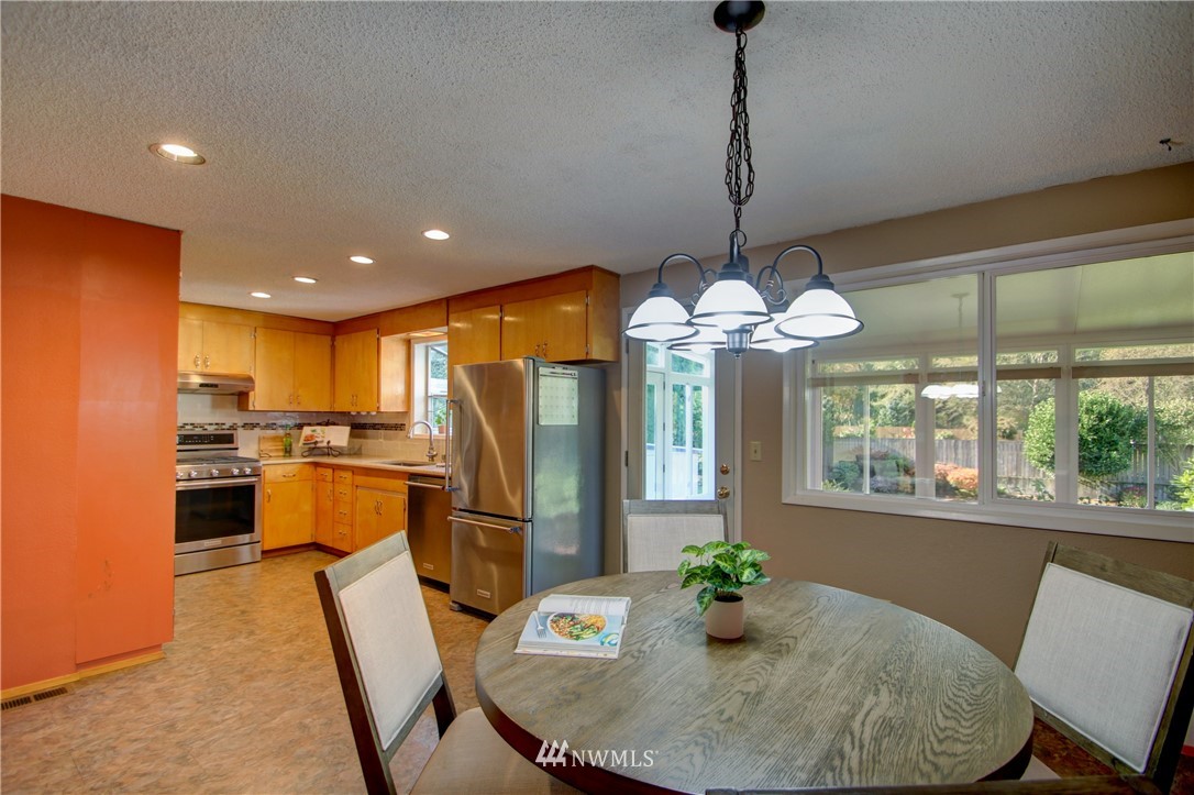 12668 Markwood Road Burlington, WA 98233 - Photo 5 of 28 Gallery Image 5