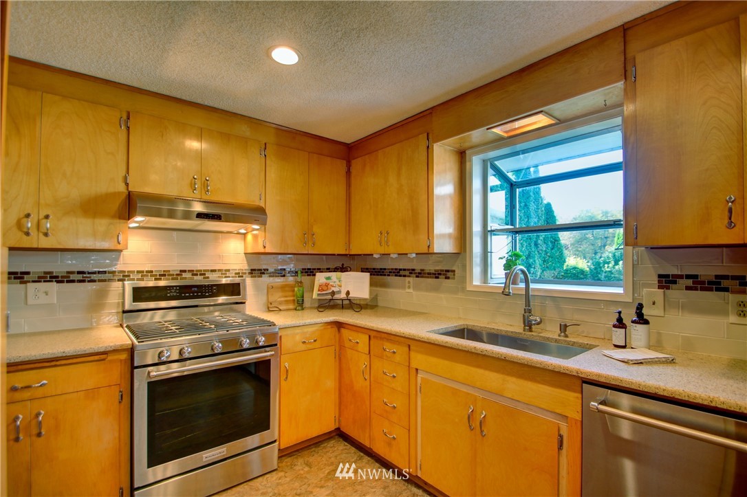12668 Markwood Road Burlington, WA 98233 - Photo 7 of 28 Gallery Image 7