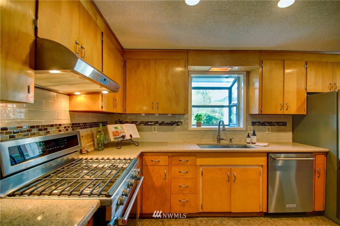 12668 Markwood Road Burlington, WA 98233 - Photo 8 of 28 Gallery Image 8