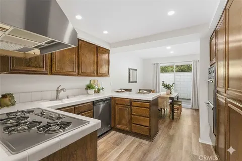 $775,000 | 1617 Vía Linda, Unit 17, Fullerton, CA 92833