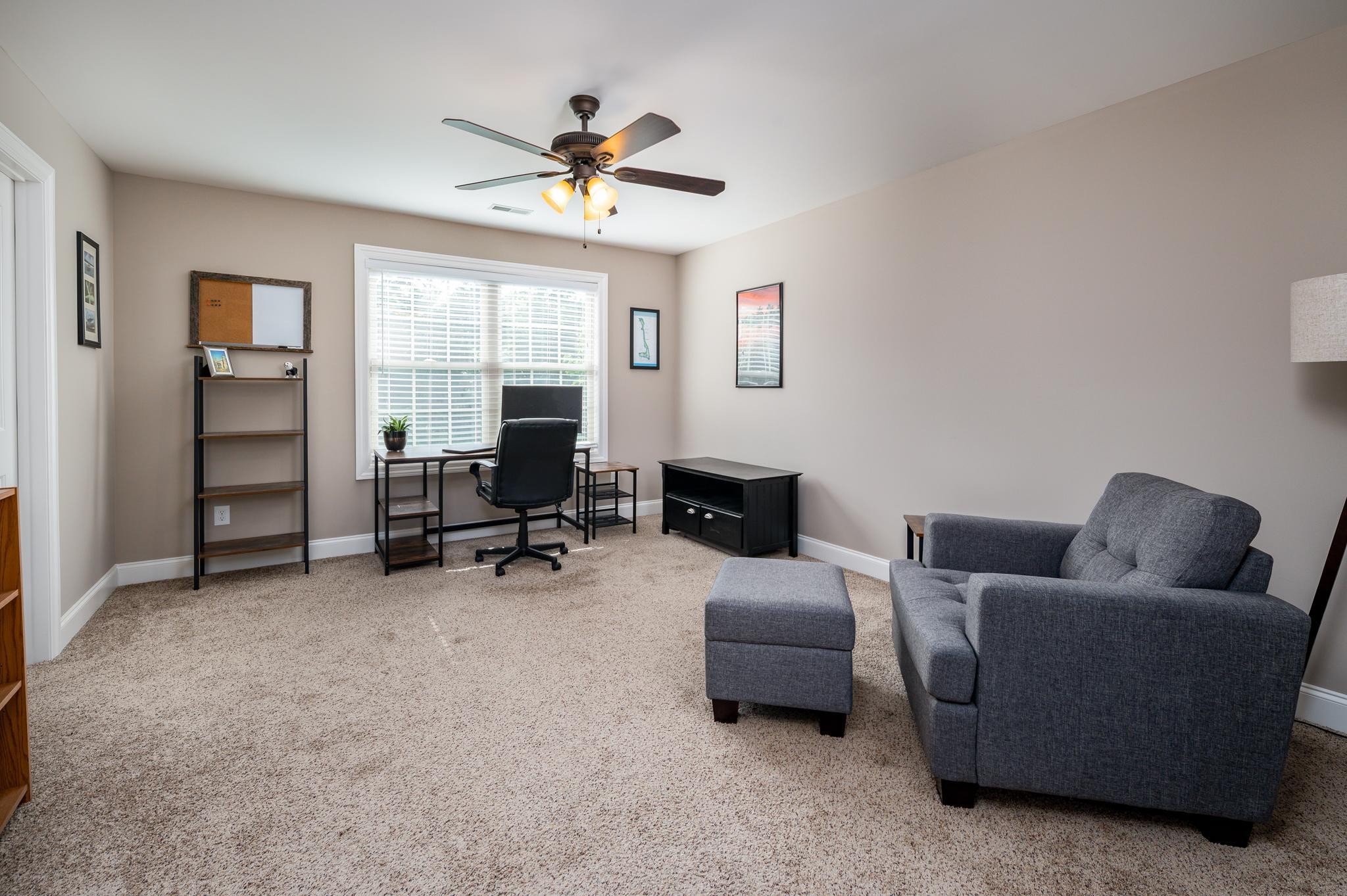 116 Rockingham Drive Murfreesboro, TN 37129 - Photo 29 of 40 a living room with furniture and a window
