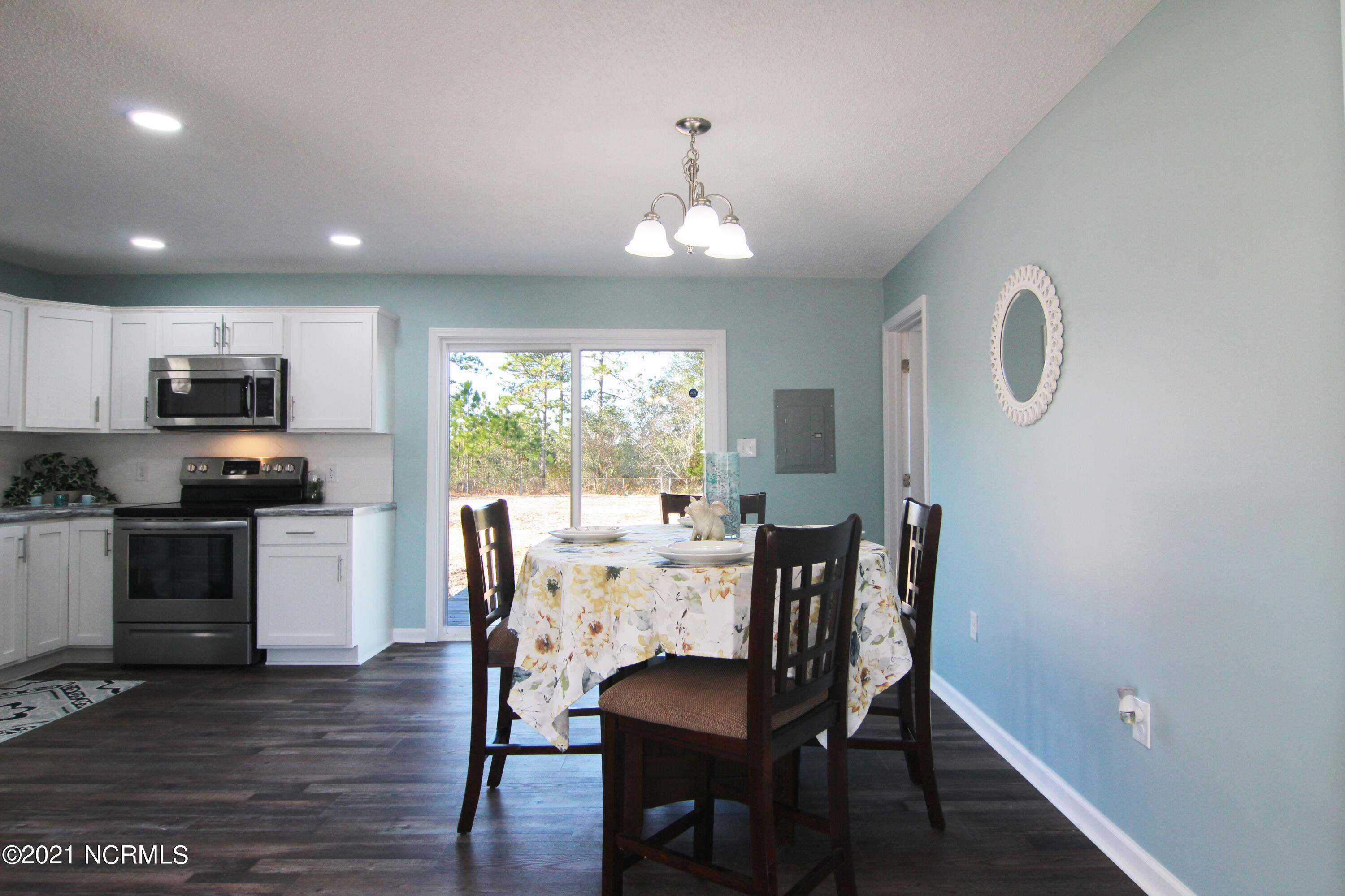 84 Crown Point Road Hubert, NC 28539 - Photo 10 of 25 IMG_4745