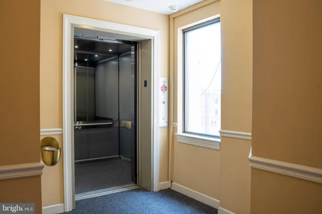 $2,000 | 1426 21st Street Northwest, Unit 407, Washington, DC 20036