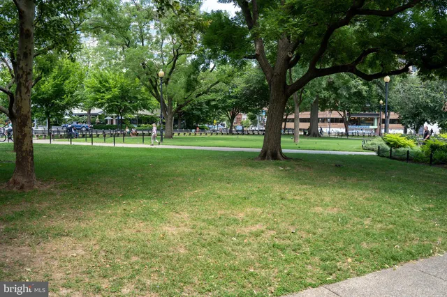 $2,000 | 1426 21st Street Northwest, Unit 407, Washington, DC 20036