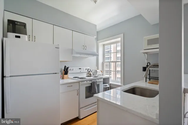 $2,000 | 1426 21st Street Northwest, Unit 407, Washington, DC 20036