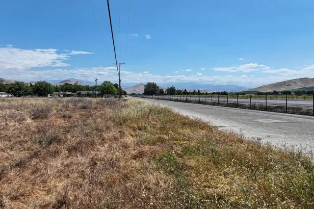 $275,000 | 0 East Poplar Avenue, Porterville, CA 93257