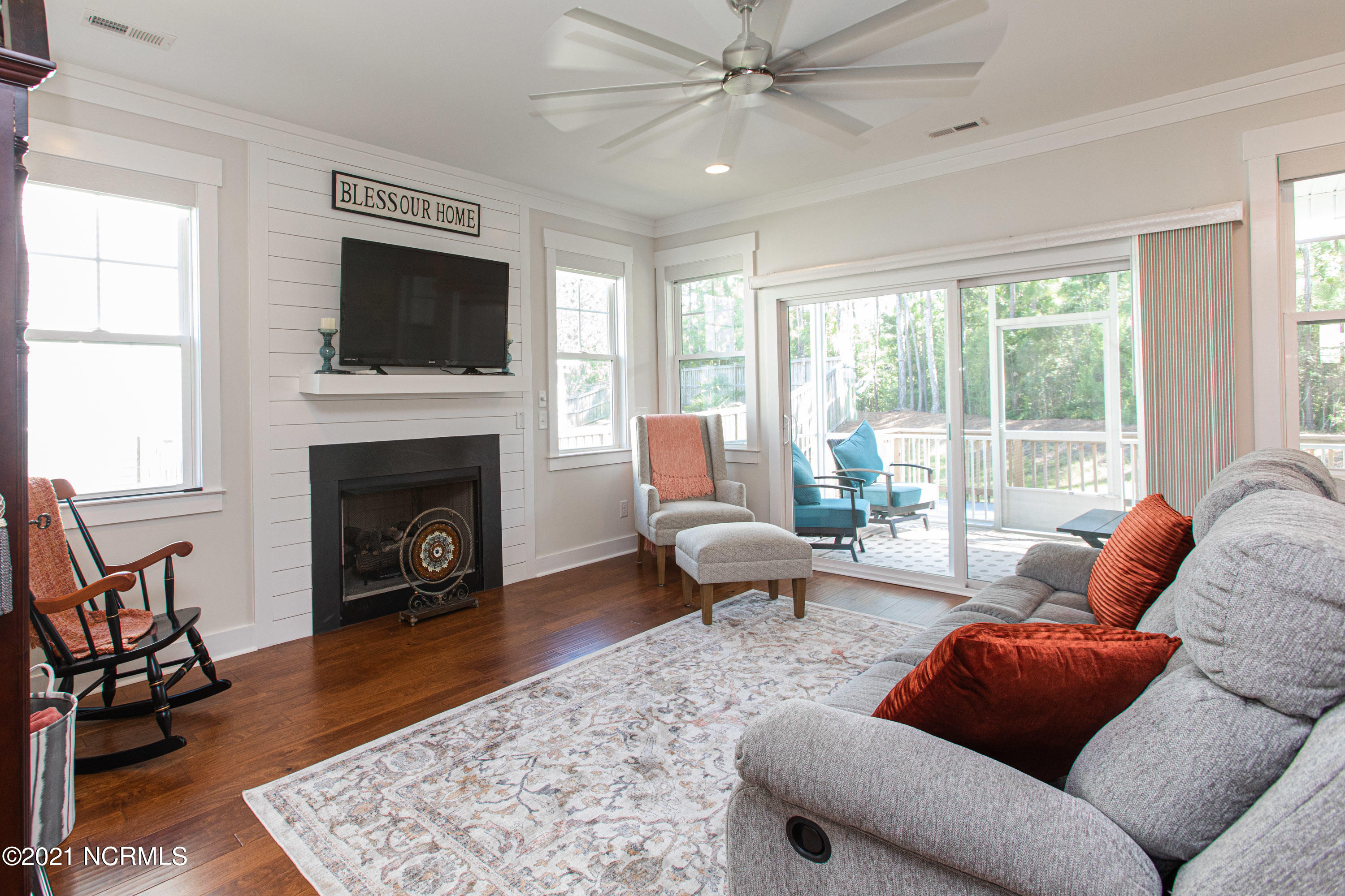 6018 Tarin Road Wilmington, NC 28409 - Photo 9 of 43 6018 Tarin Rd - Real Estate Photos (14 o