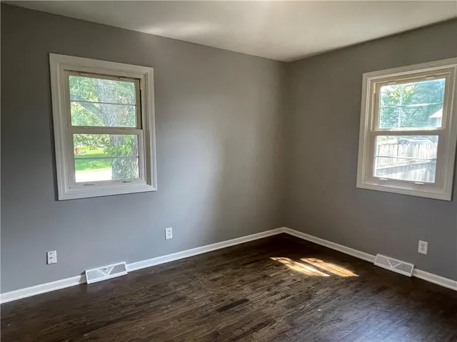 $260,000 | 860 East Front Street, Kidder, MO 64649