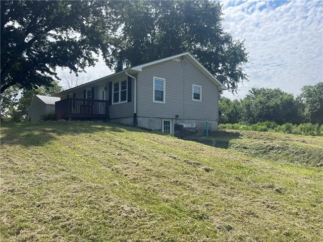 $260,000 | 860 East Front Street, Kidder, MO 64649