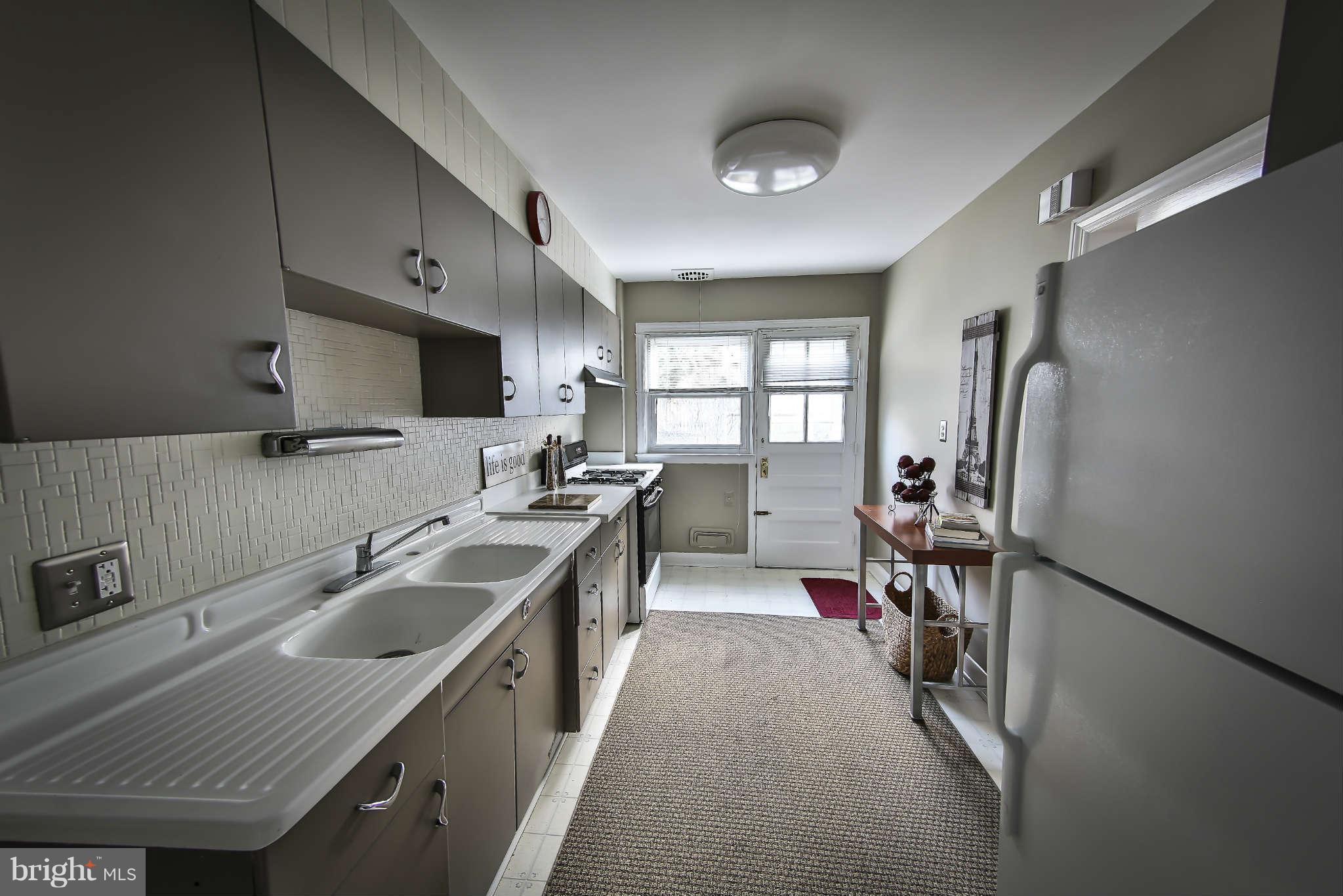 1158 Newfield Road Baltimore, MD 21207 - Photo 5 of 18 Kitchen