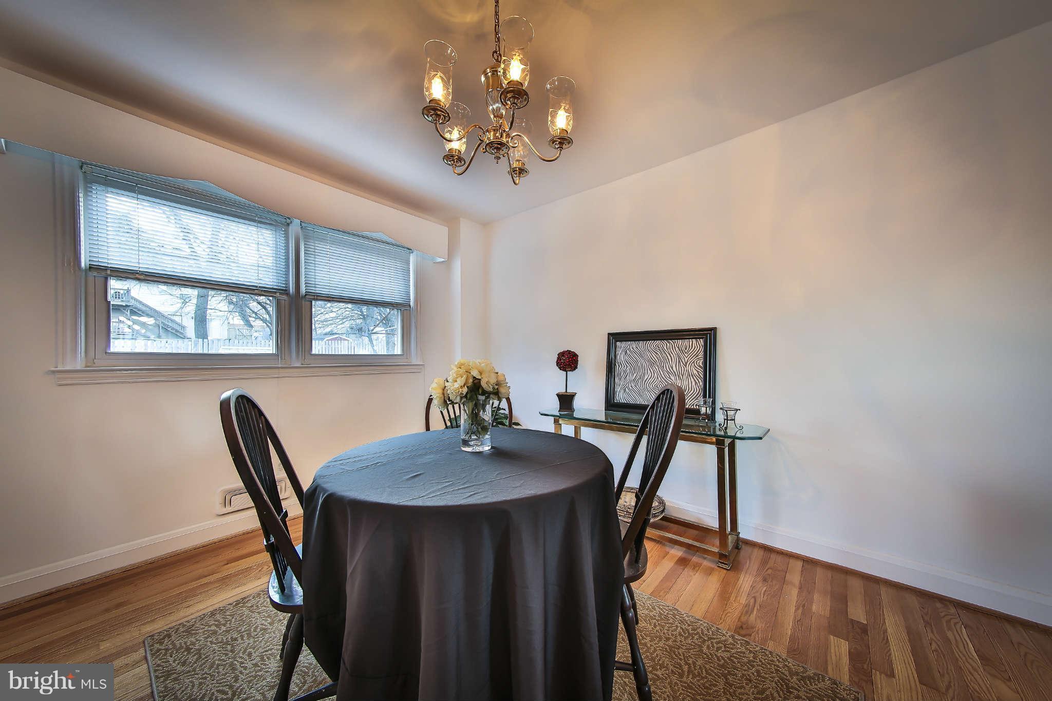 1158 Newfield Road Baltimore, MD 21207 - Photo 6 of 18 Dining Room