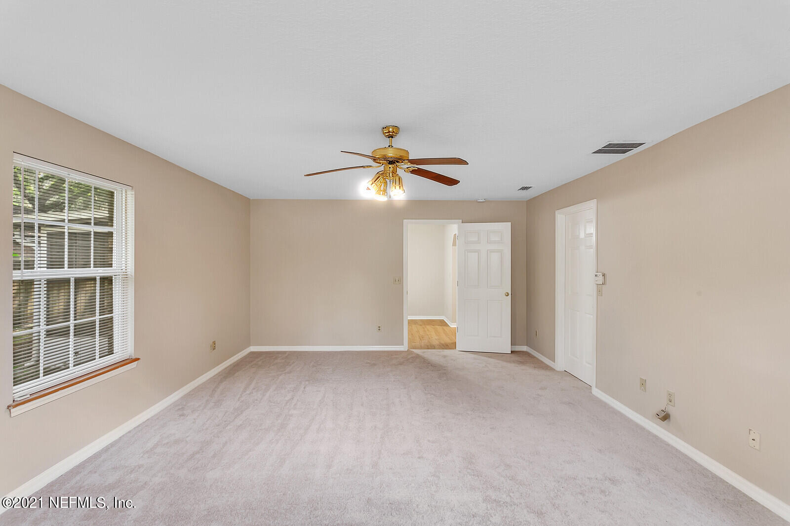 8677 Hipps Road Jacksonville, FL 32244 - Photo 3 of 29 01_IMG_3279_mls