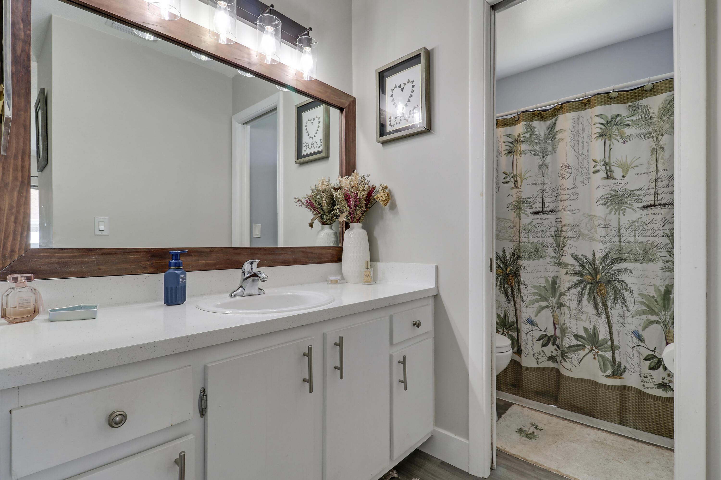 108 Greenbriar Drive Jupiter, FL 33458 - Photo 19 of 26 Primary Bathroom