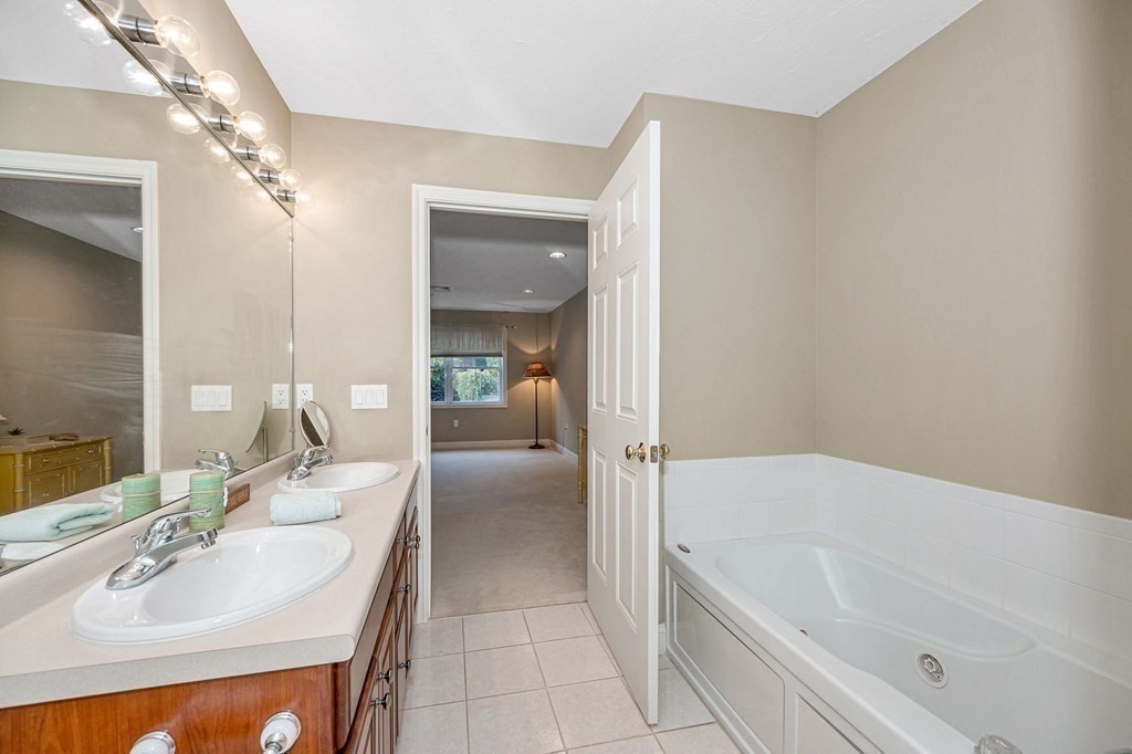 5 Mission Road, Unit 101 Chelmsford, MA 01863 - Photo 23 of 41