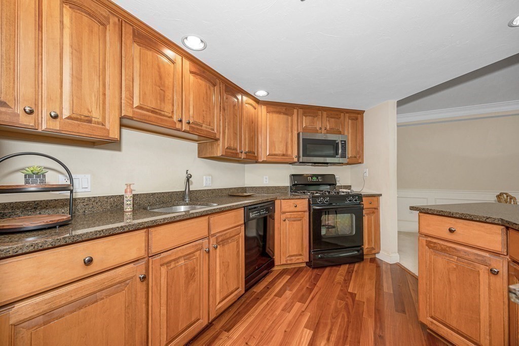 5 Mission Road, Unit 101 Chelmsford, MA 01863 - Photo 4 of 41