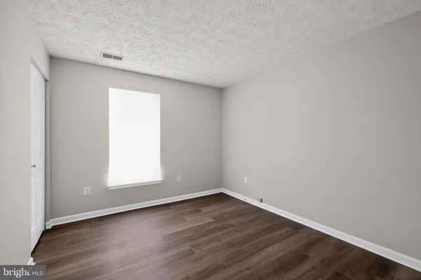 $325,000 | 2400 Autumn Harvest Court, Unit 104, Odenton, MD 21113