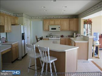 828 Middlesborough Way Mickleton, NJ 08056 - Photo 2 of 5 Kitchen