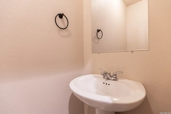 $1,300 | 5738 Golf Heights, Unit 2, San Antonio, TX 78244