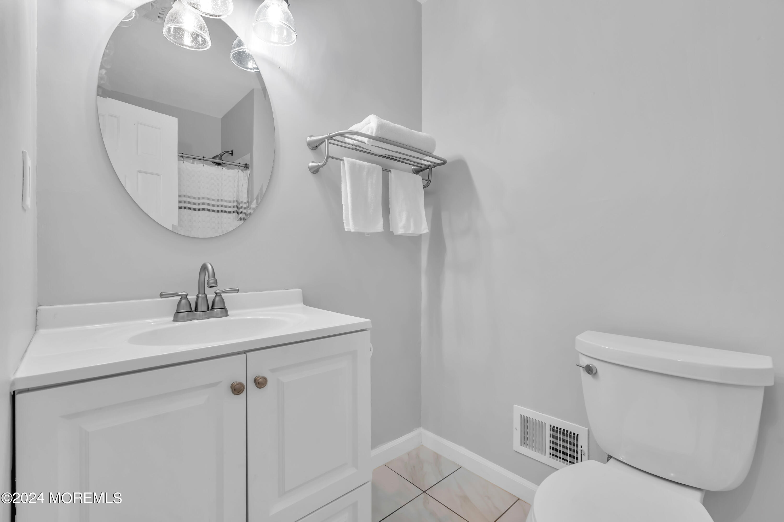 19 Maple Lane, Unit B Brielle, NJ 08730 - Photo 11 of 23 028_dsc07717_333